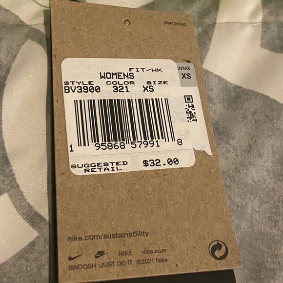Nike Swoosh Sports bra. - Picture 2 of 4